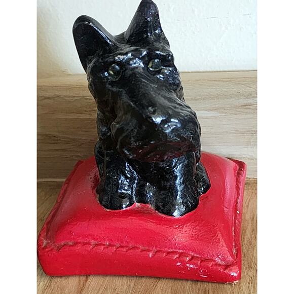 Vintage Dog On Pillow Chalkware Figurine Scottie Dog Black Scottish Terrier - Picture 12 of 12